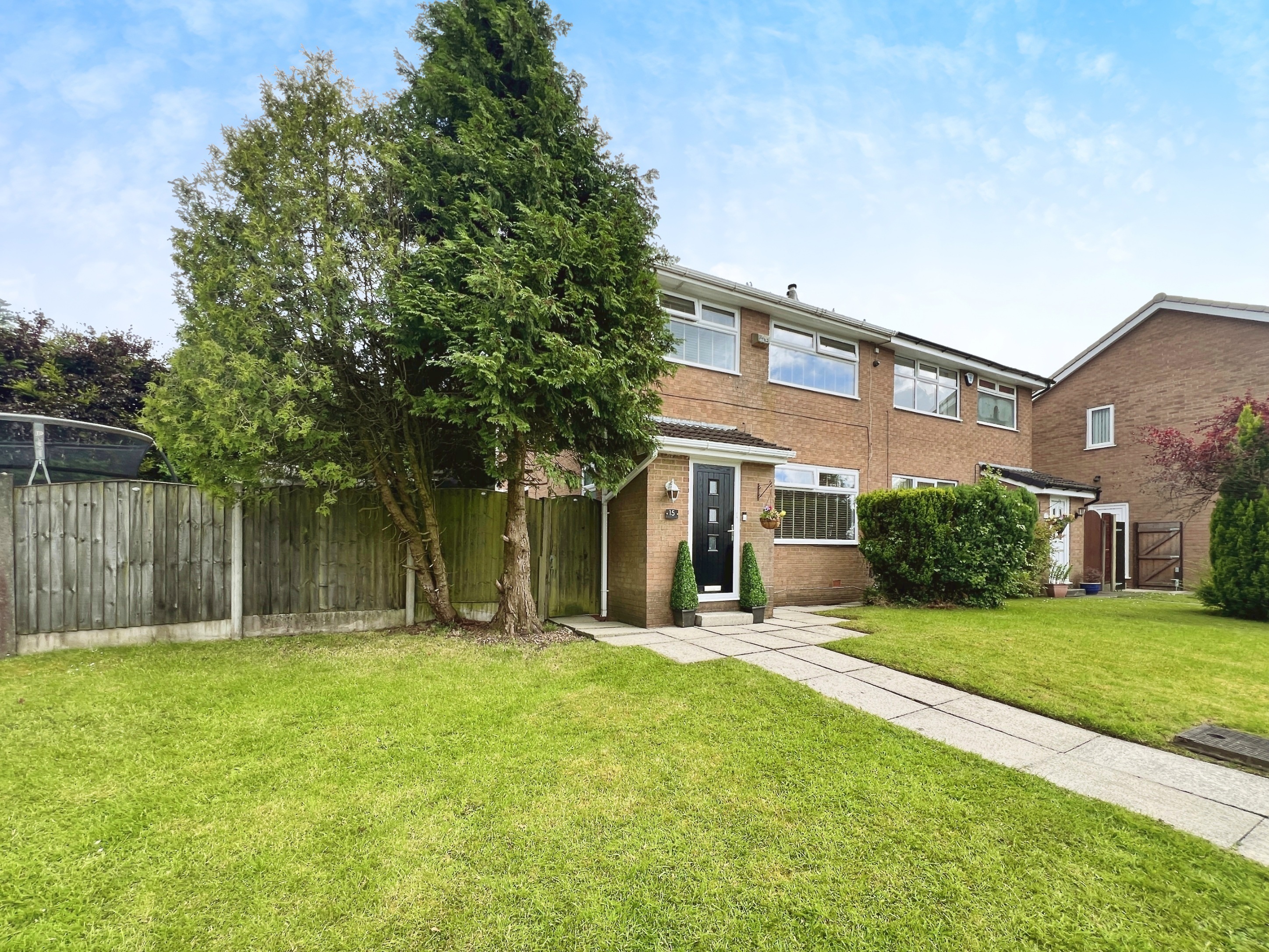 3 bedroom House For Sale