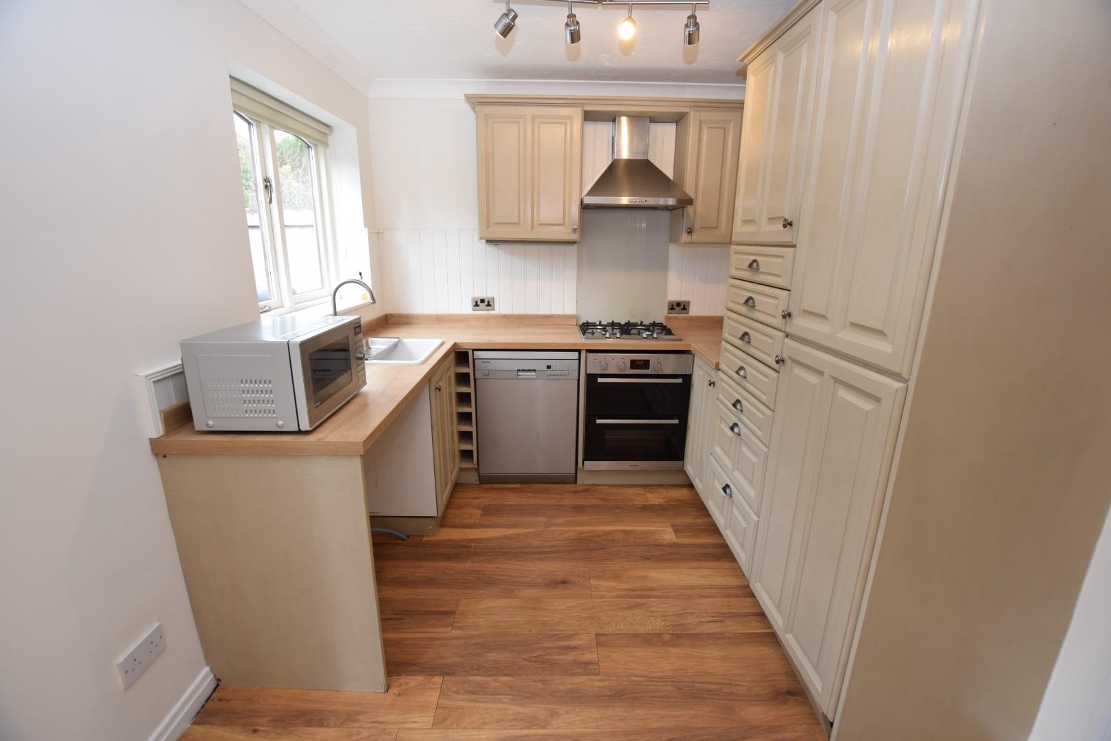 4 bedroom Townhouse To Let