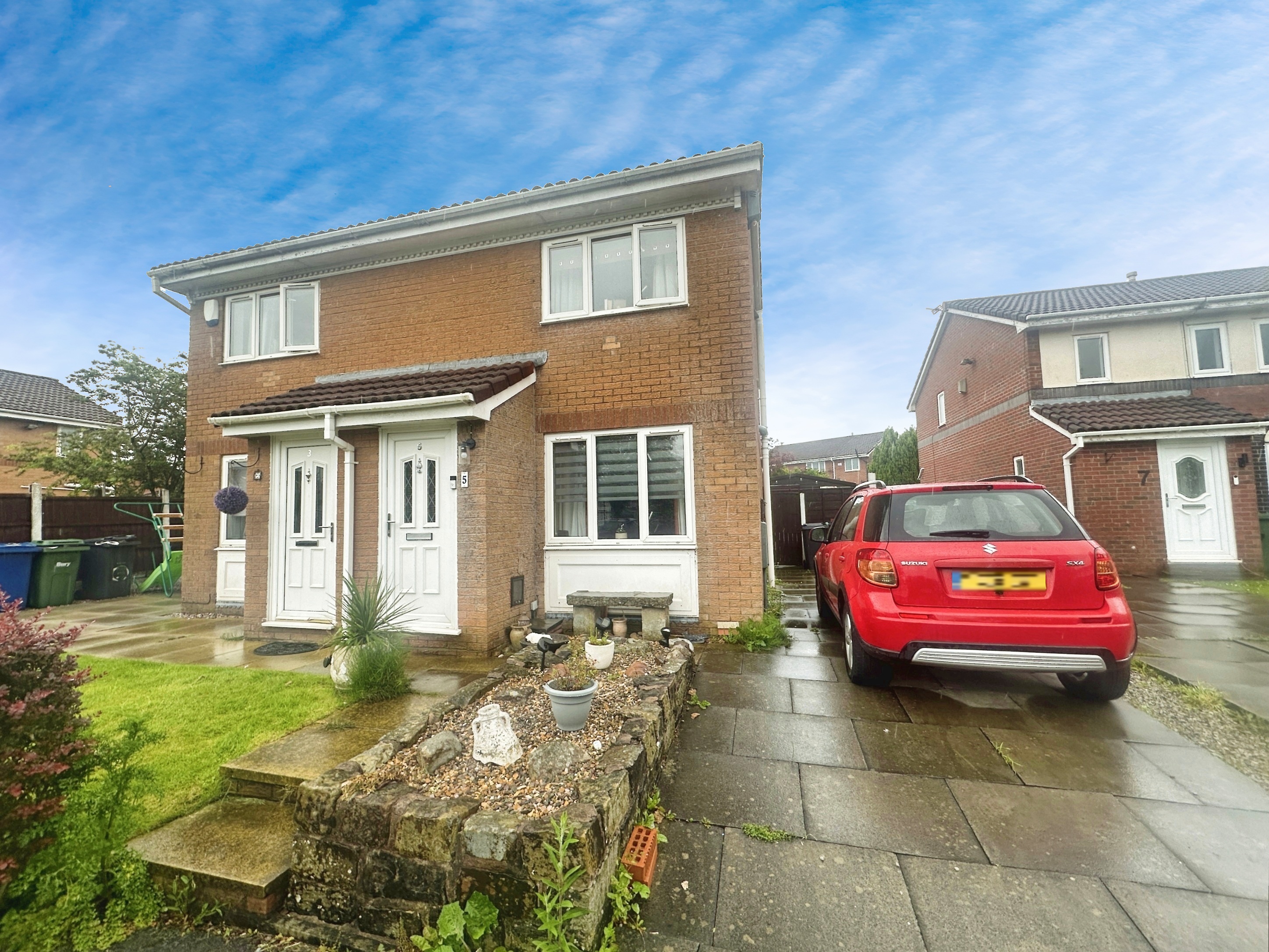 2 bedroom House For Sale
