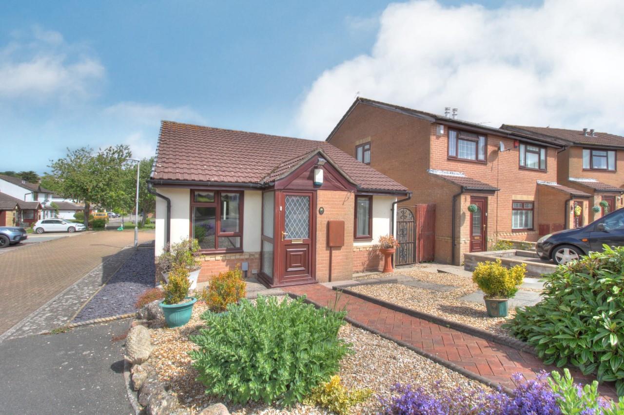 2 bedroom Detached House For Sale
