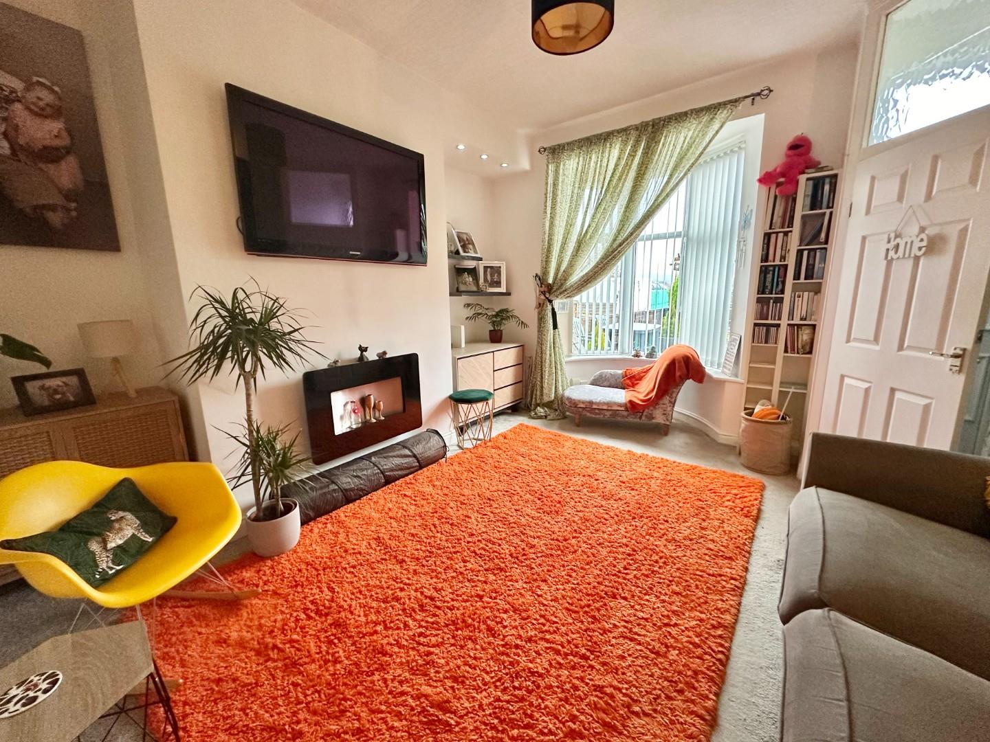 2 bedroom Terraced Under Offer
