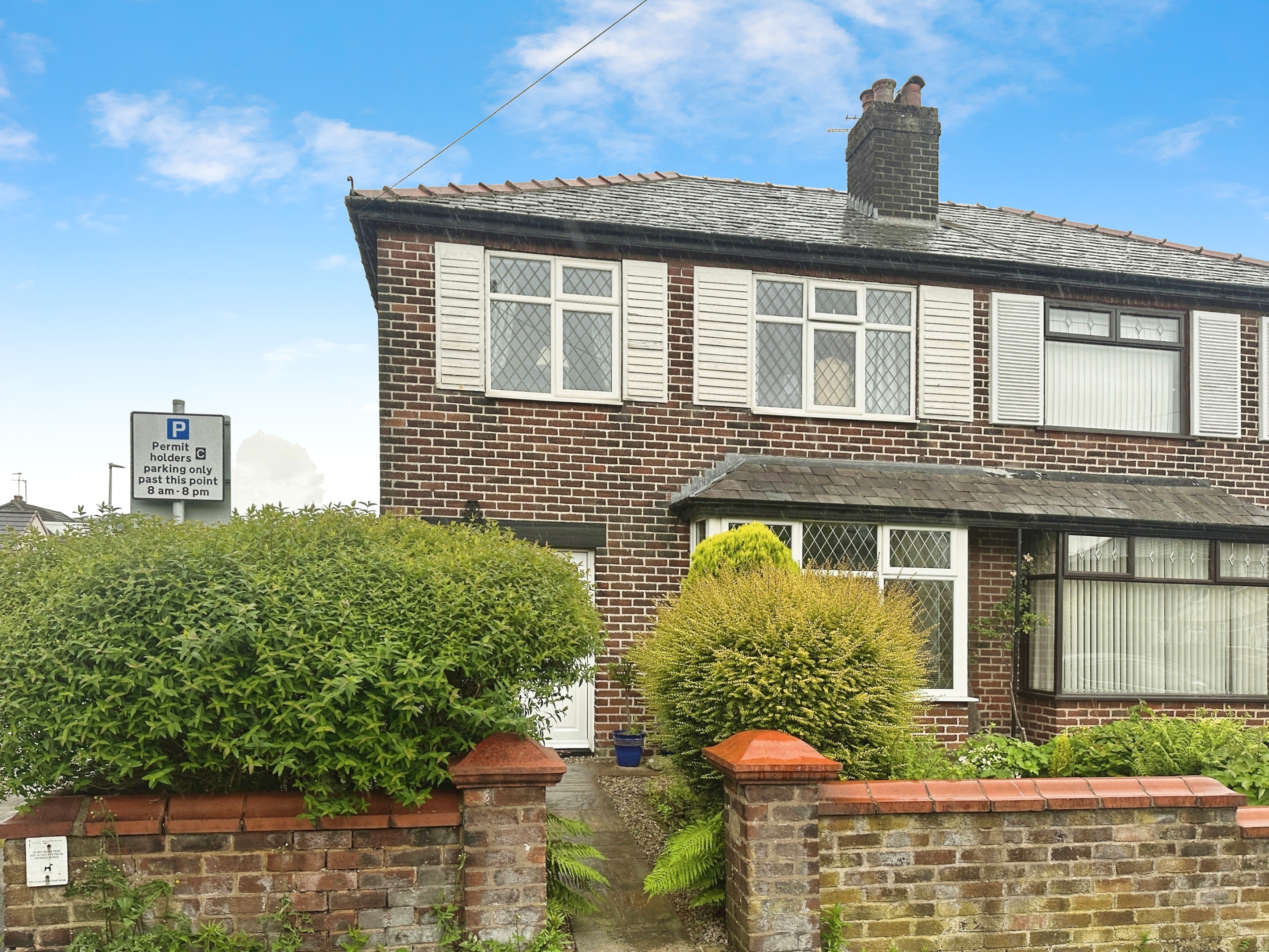 3 bedroom House For Sale