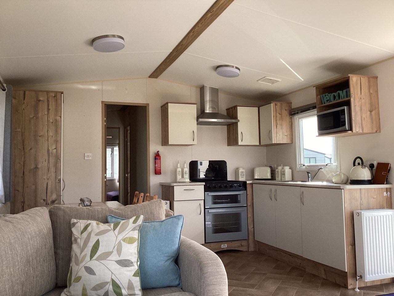 2 bedroom Static Home For Sale