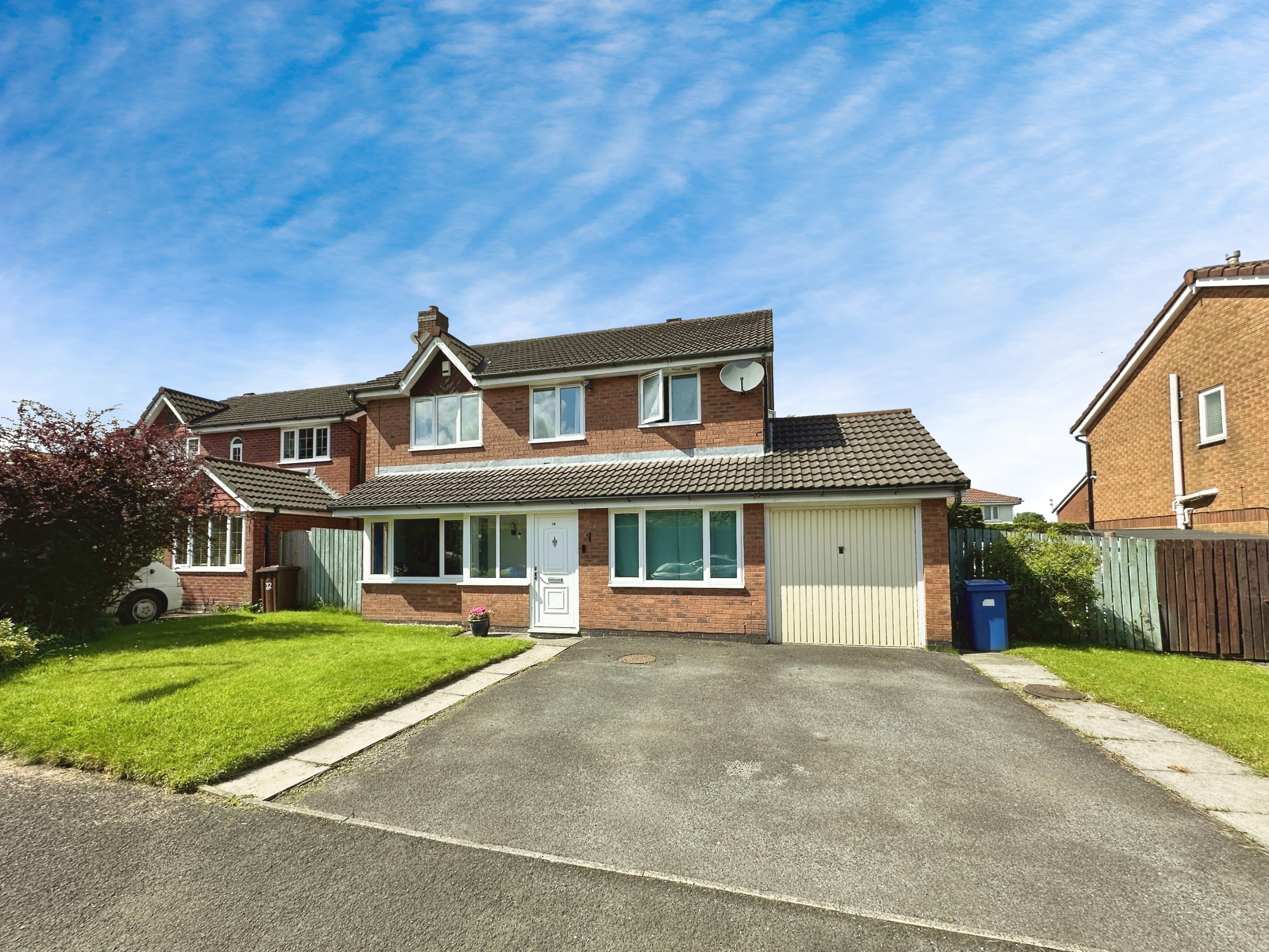 4 bedroom House (unspecified) For Sale