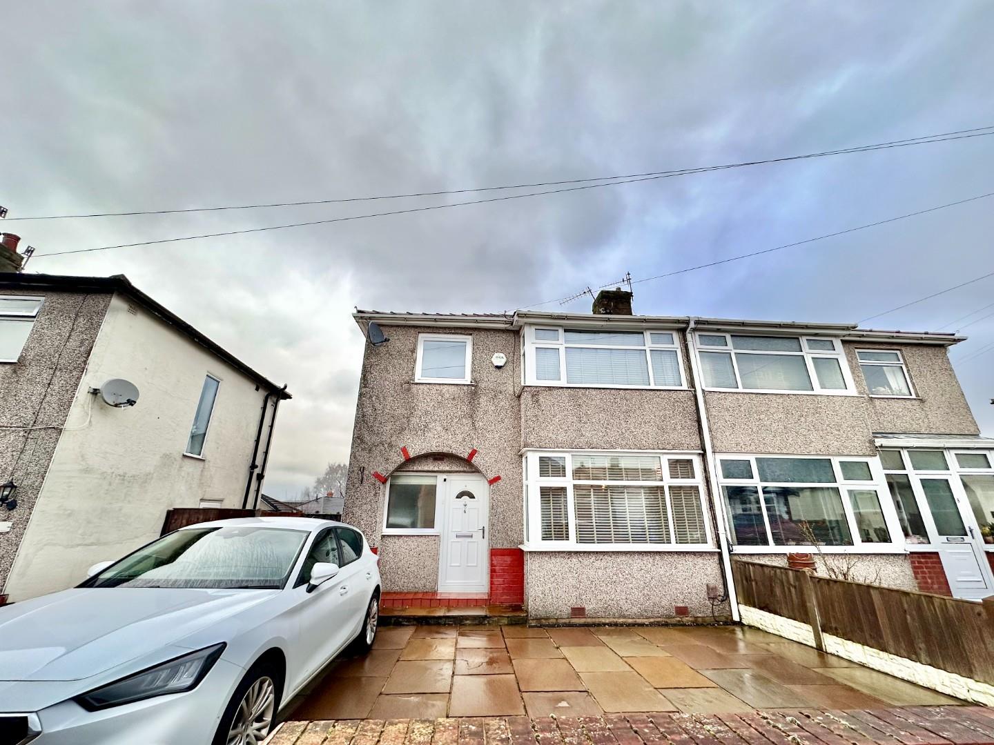 3 bedroom Semi-Detached For Sale