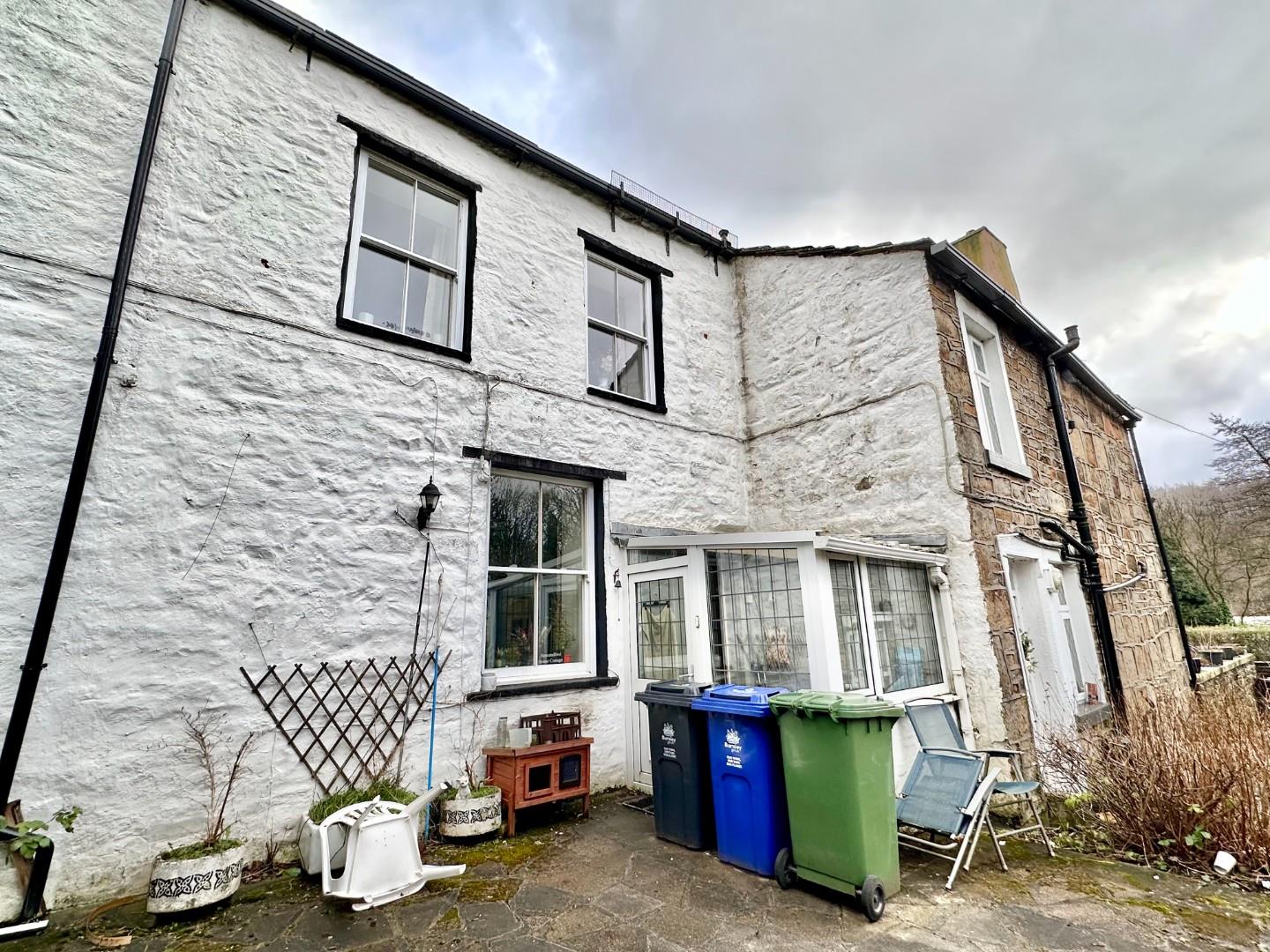 3 bedroom Cottage For Sale