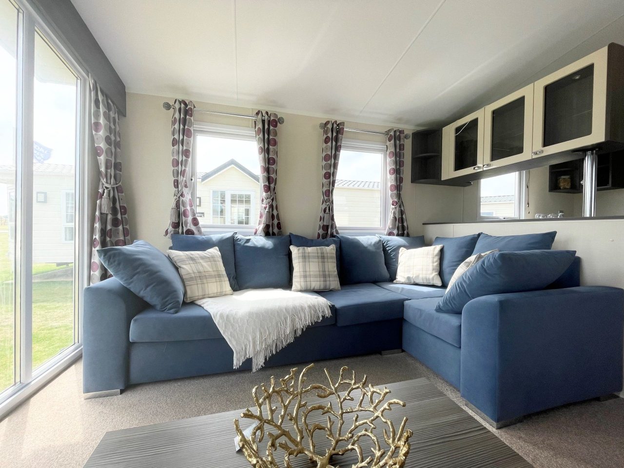 2 bedroom Static Home For Sale