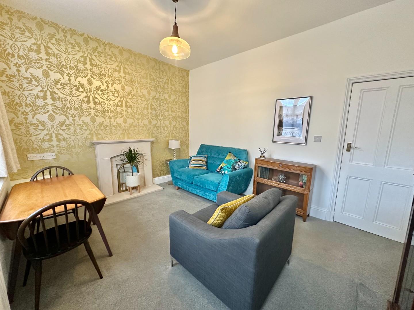2 bedroom Terraced For Sale