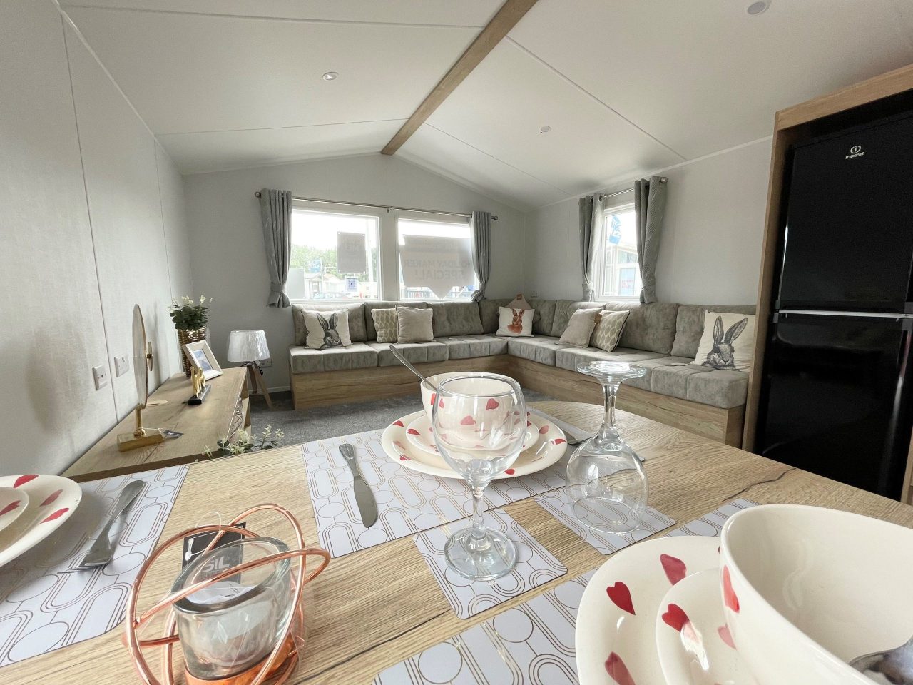 2 bedroom Static Home For Sale