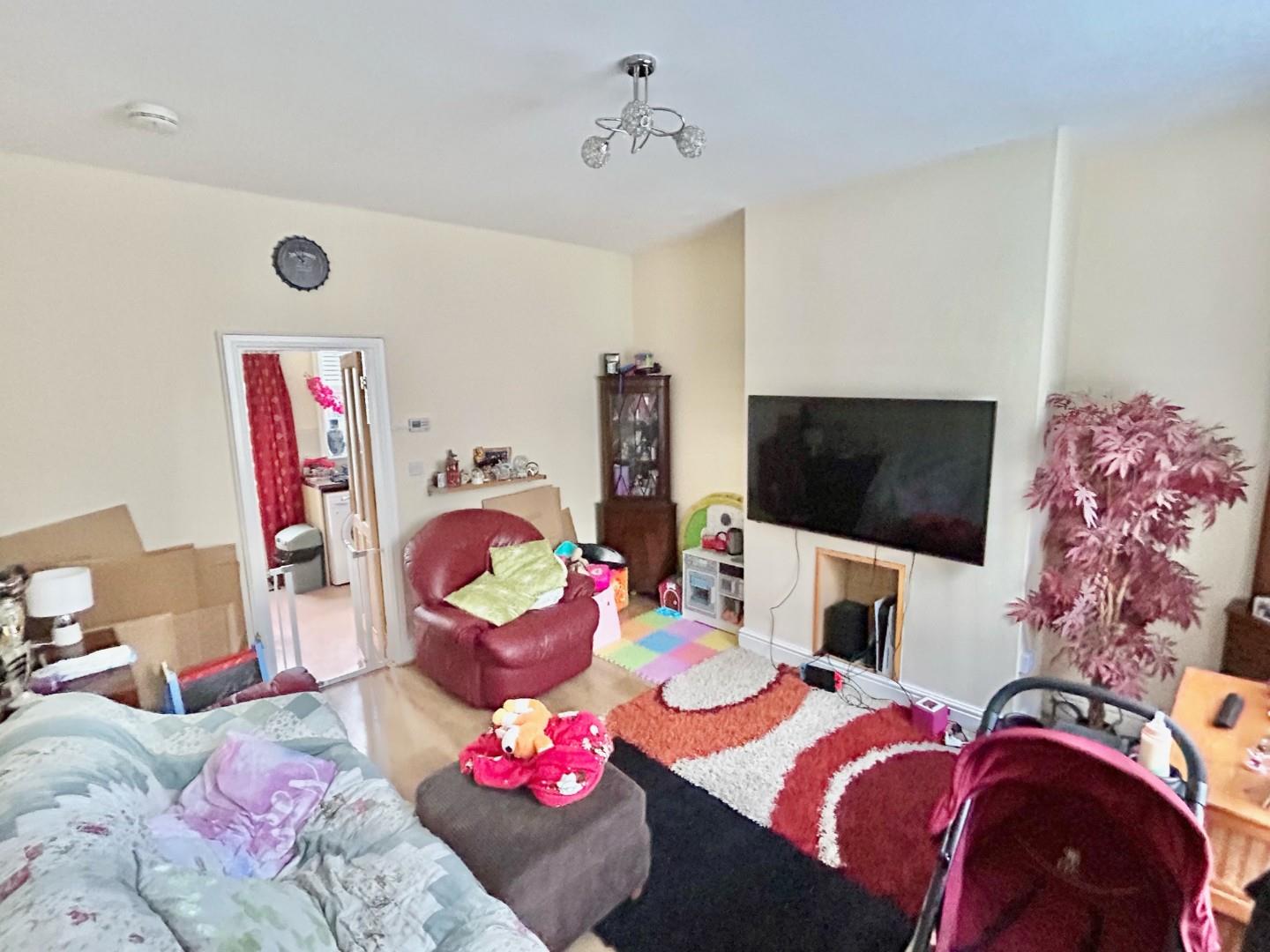 2 bedroom Terraced Let Agreed