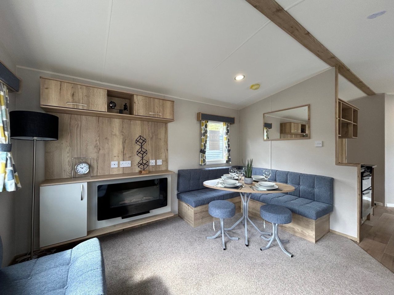 2 bedroom Static Home For Sale