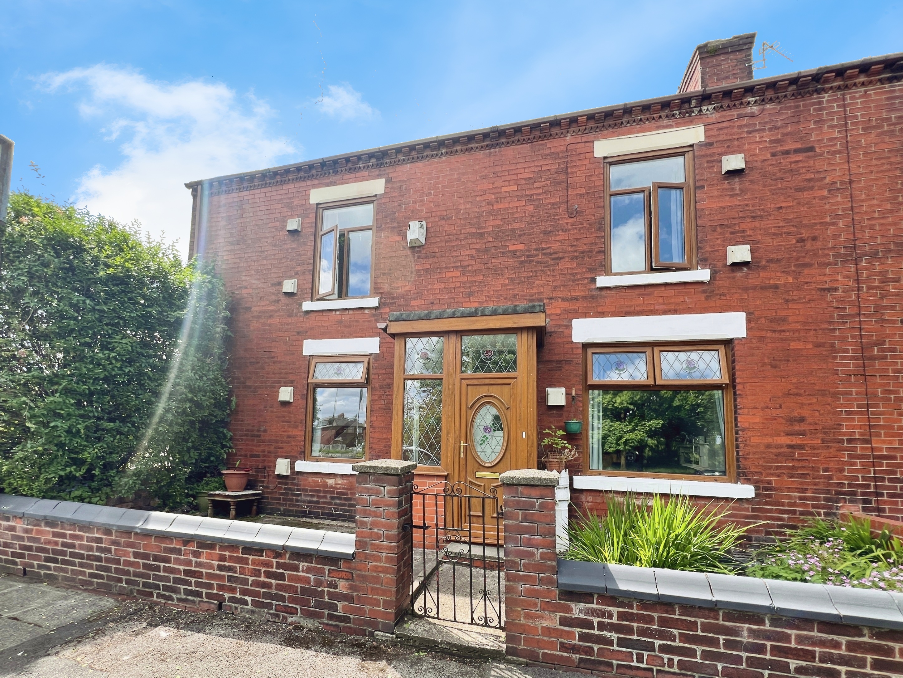 2 bedroom House (unspecified) SSTC