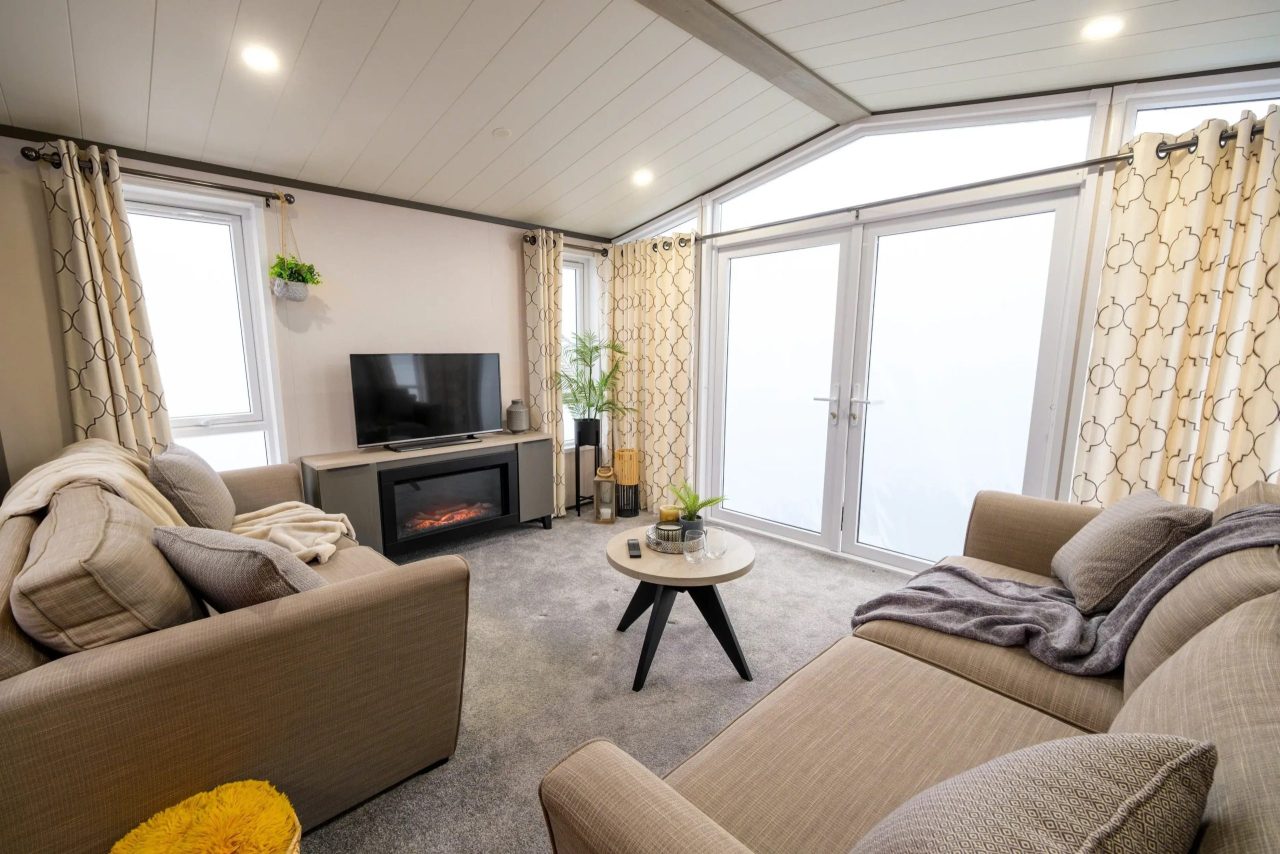 2 bedroom Lodge For Sale