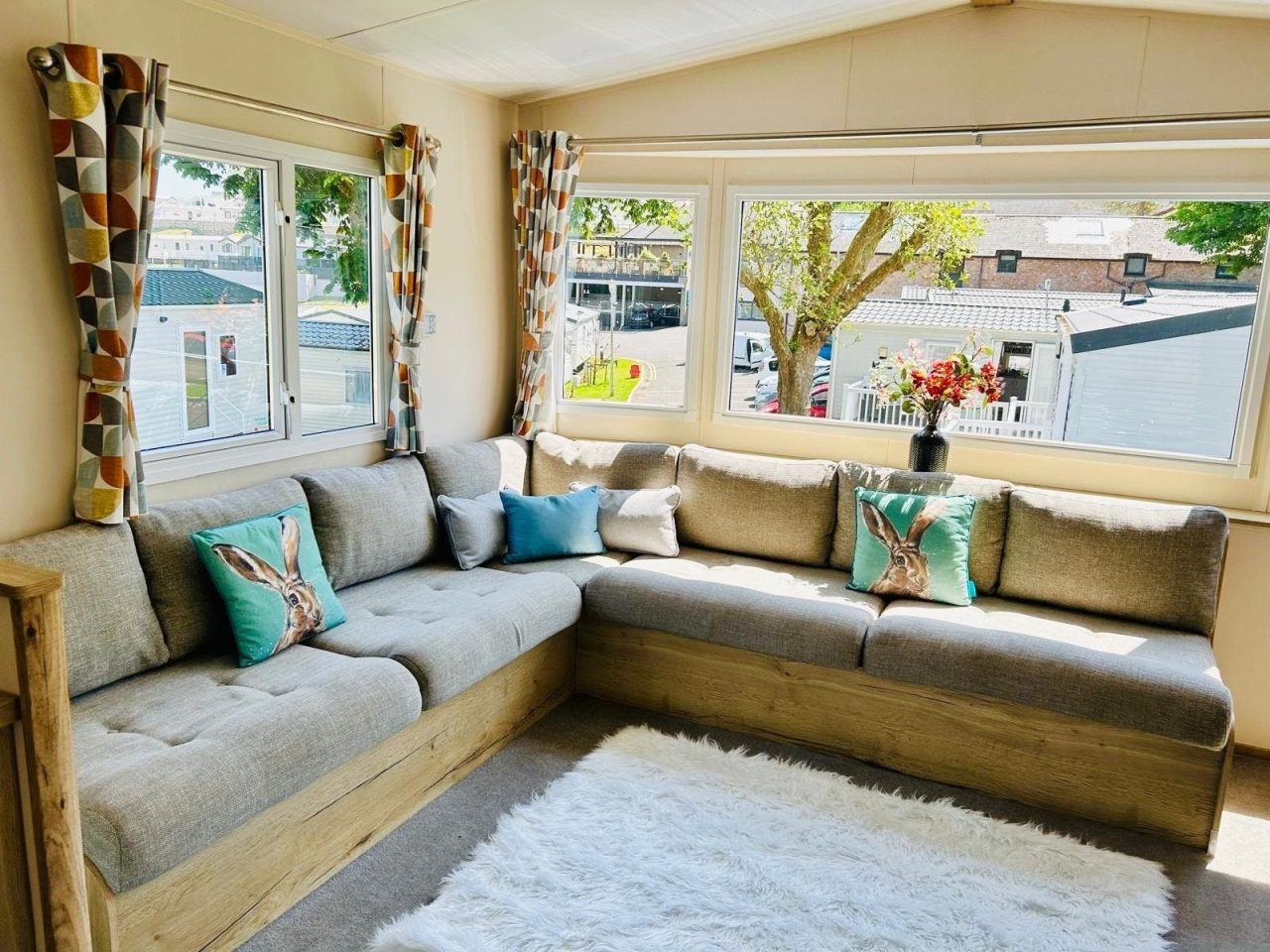 2 bedroom Static Home For Sale