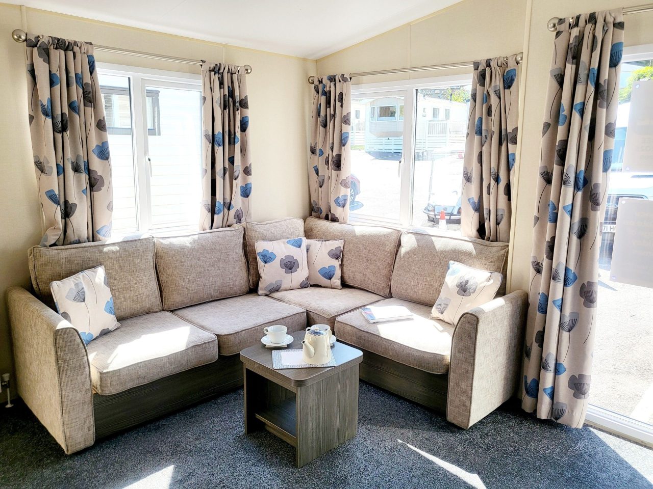 2 bedroom Lodge For Sale