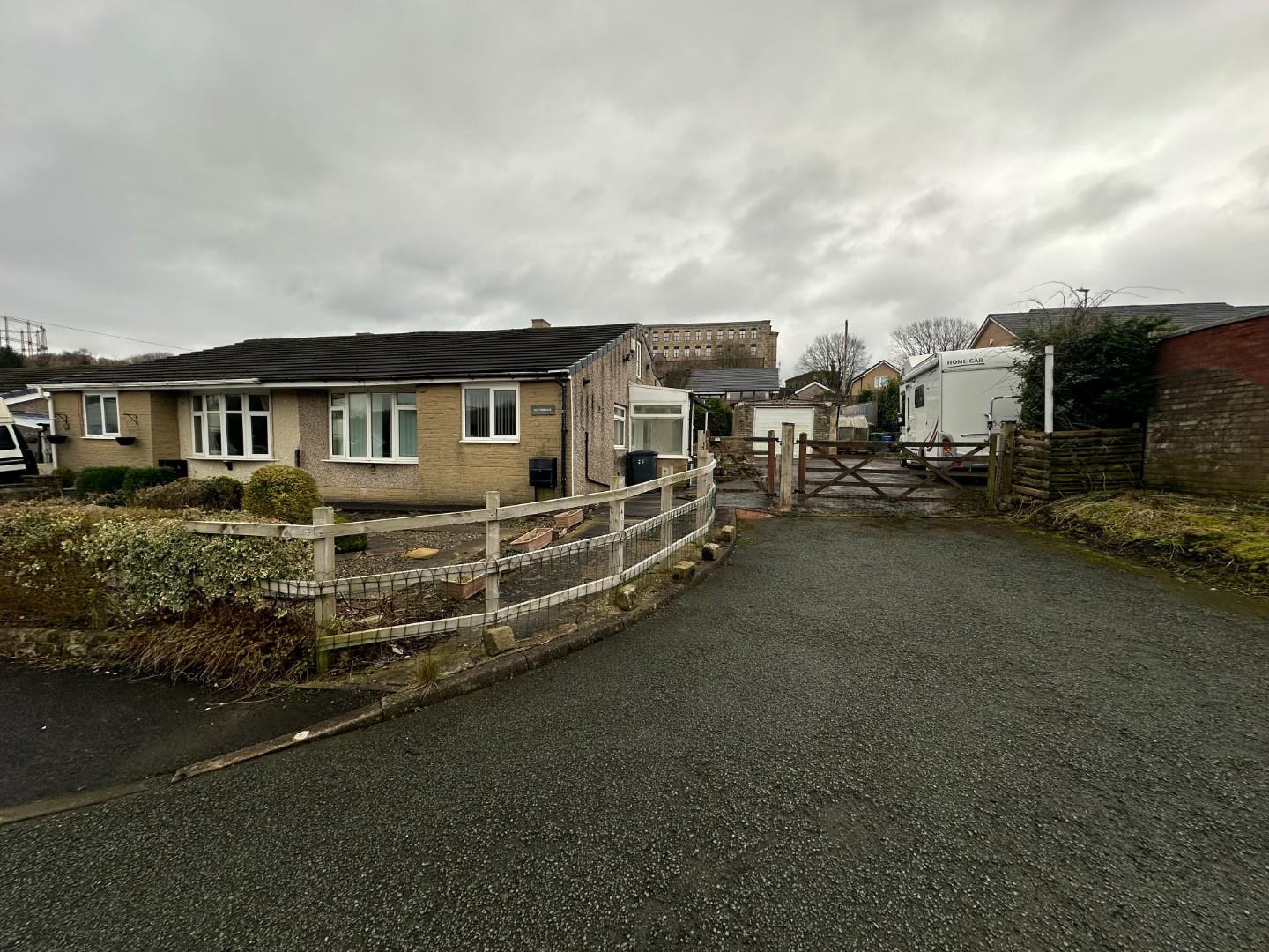 2 bedroom Semi Detached For Sale