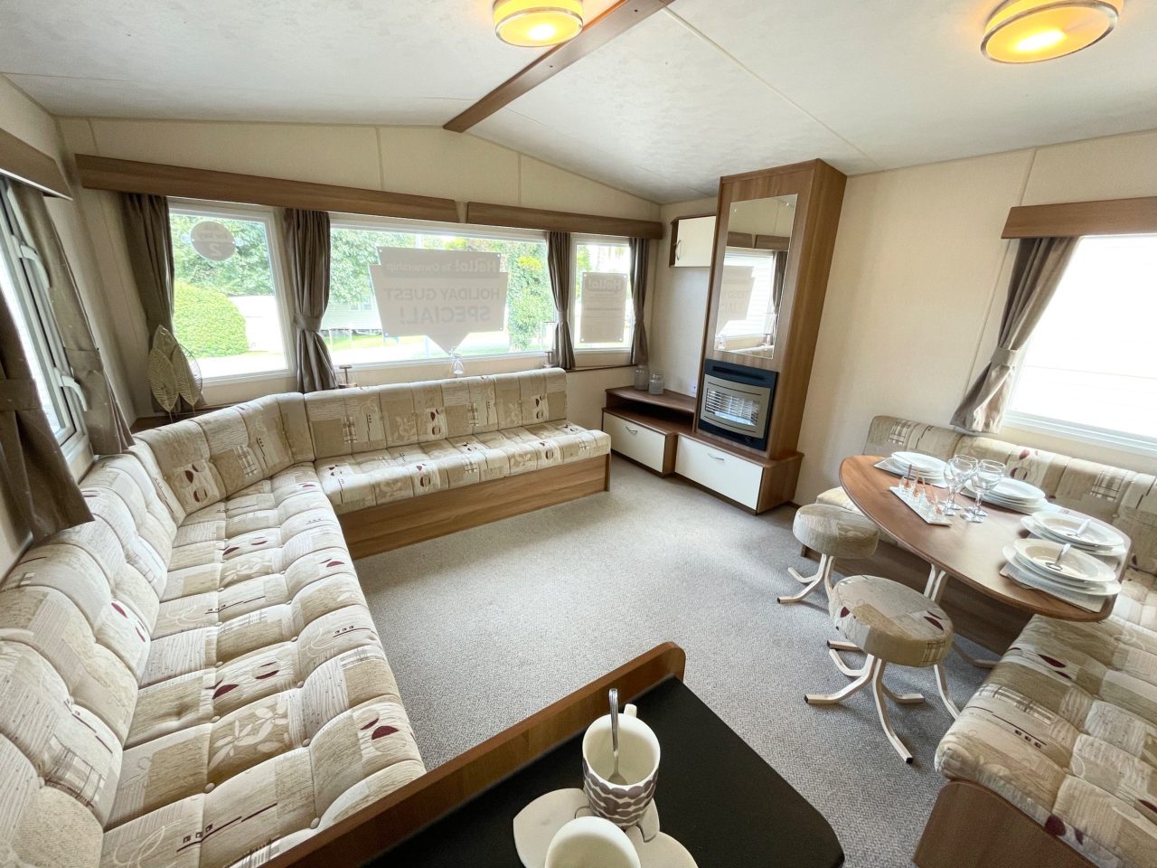 2 bedroom Static Home For Sale