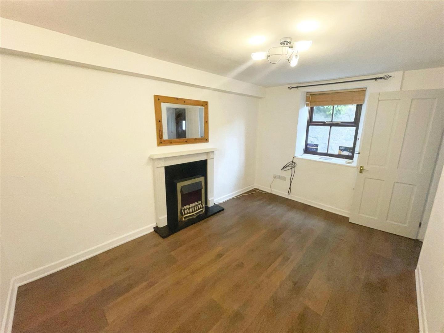 1 bedroom Terraced House For Sale