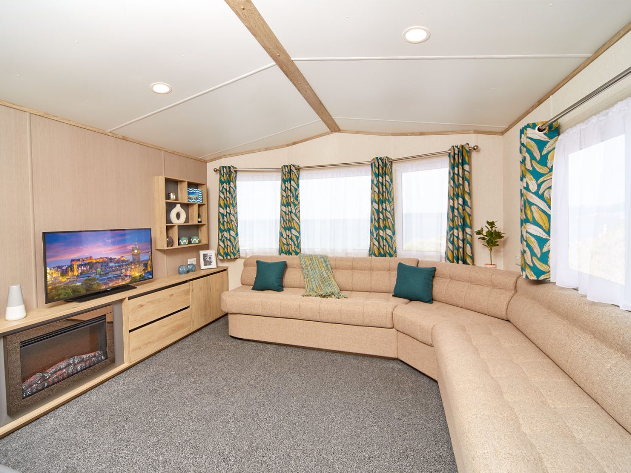 2 bedroom Static Home For Sale