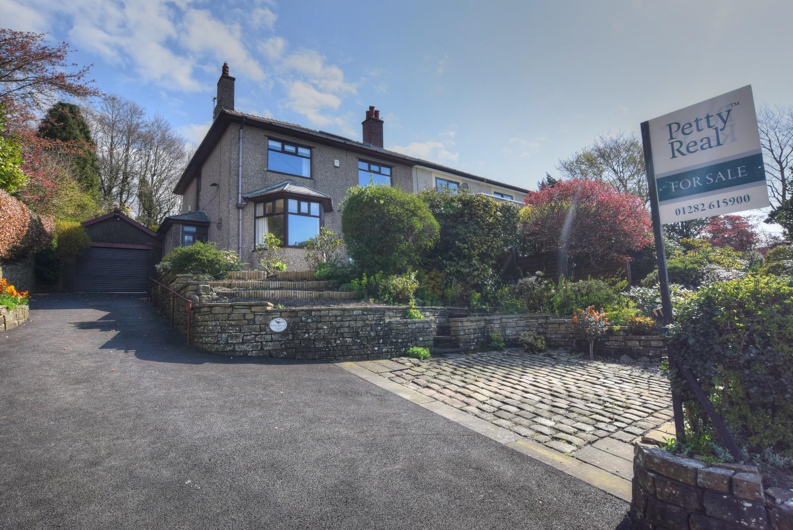 4 bedroom Semi-Detached For Sale