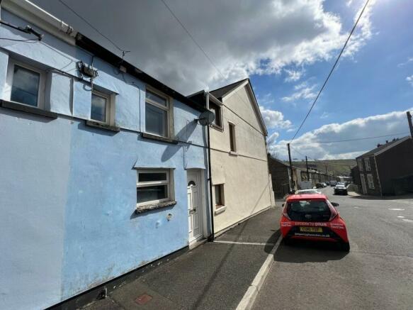 1 bedroom Cottage For Sale