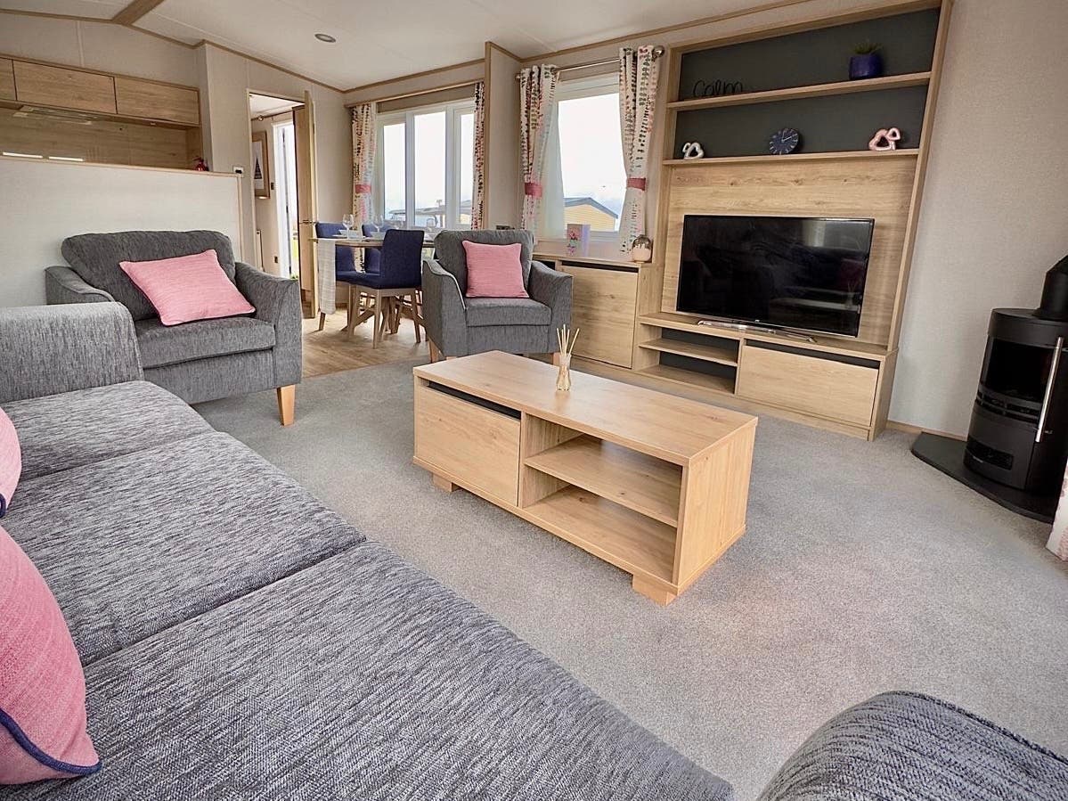 2 bedroom Lodge For Sale