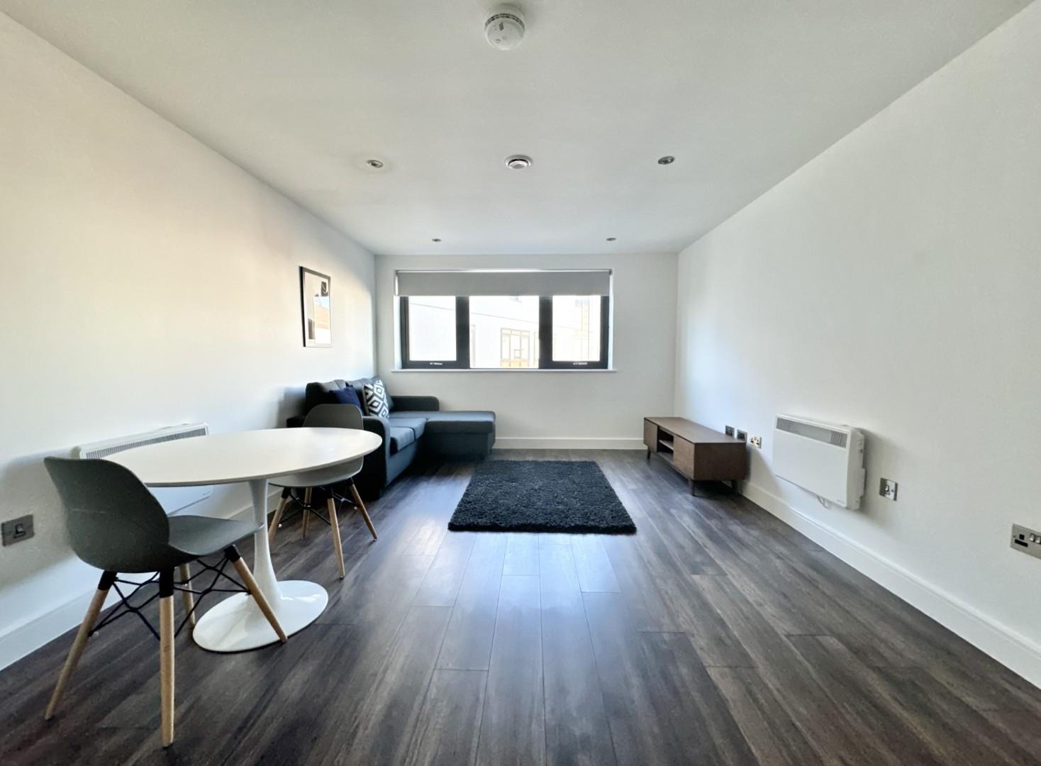 1 bedroom Apartment Let