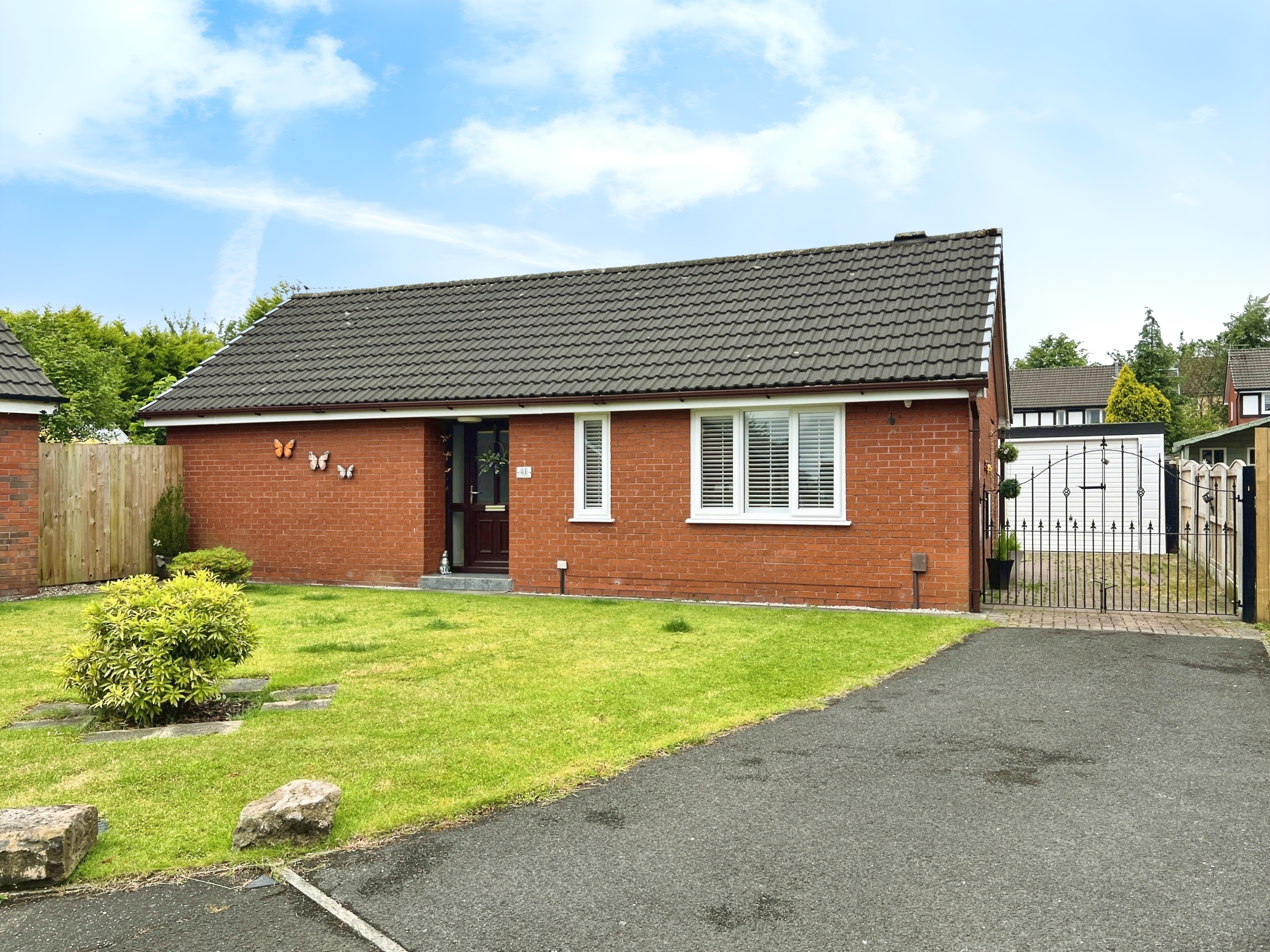 2 bedroom Bungalow SSTC