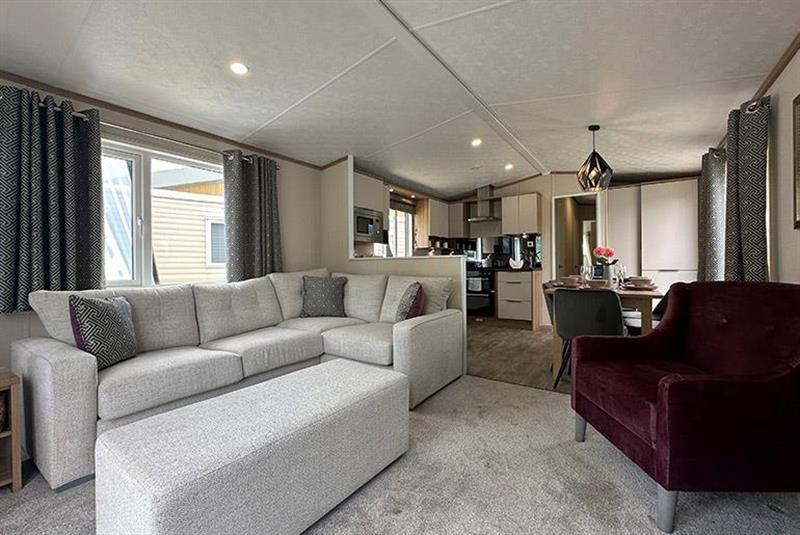 3 bedroom Static Home For Sale
