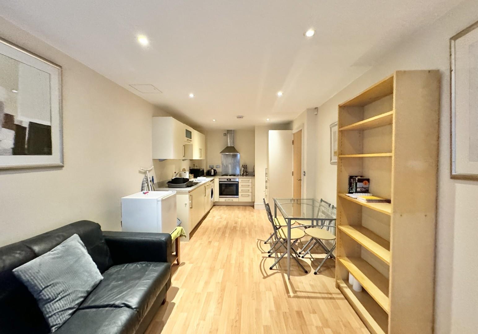 1 bedroom Apartment Let