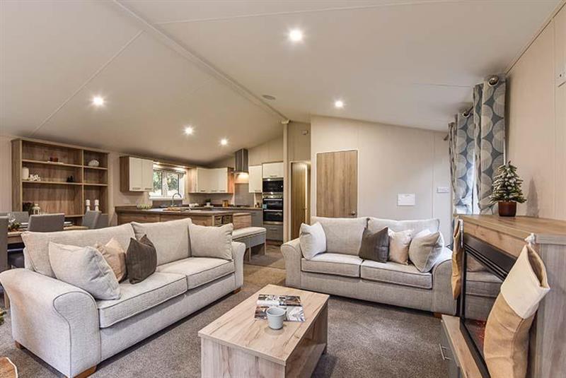 3 bedroom Lodge For Sale