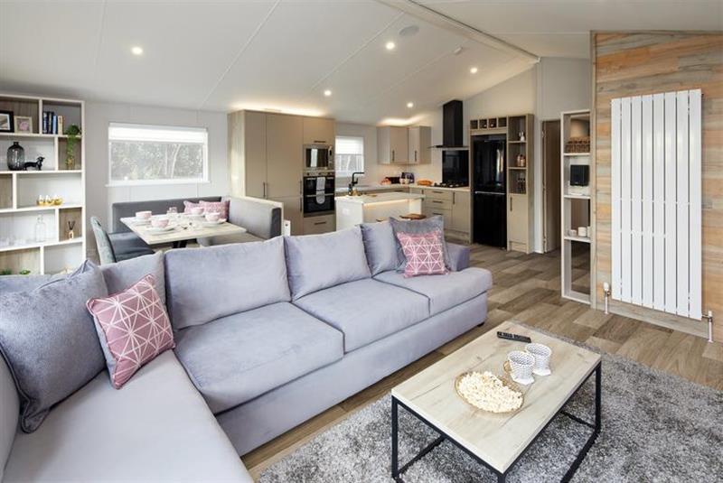 3 bedroom Lodge For Sale