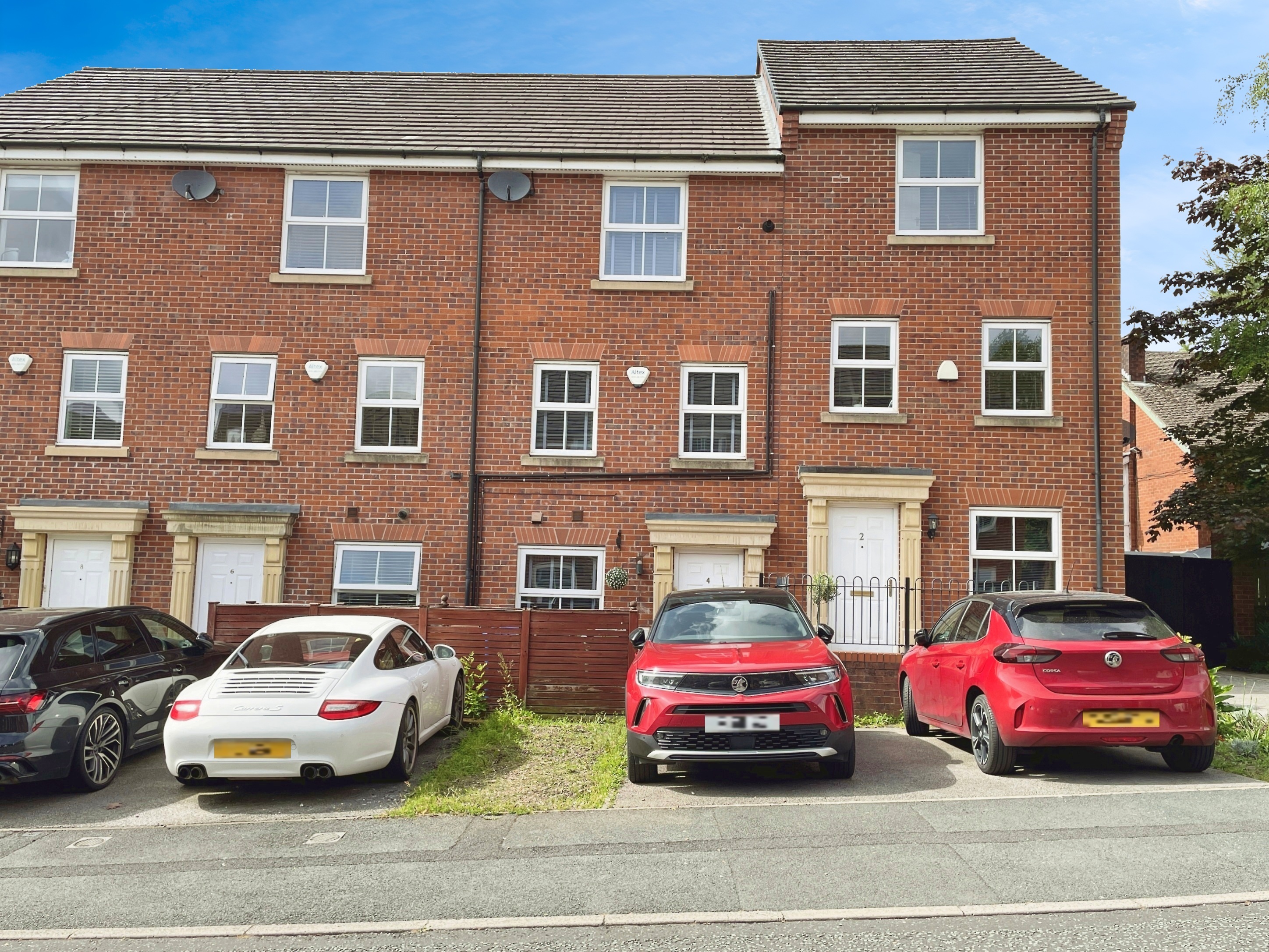 4 bedroom House (unspecified) SSTC