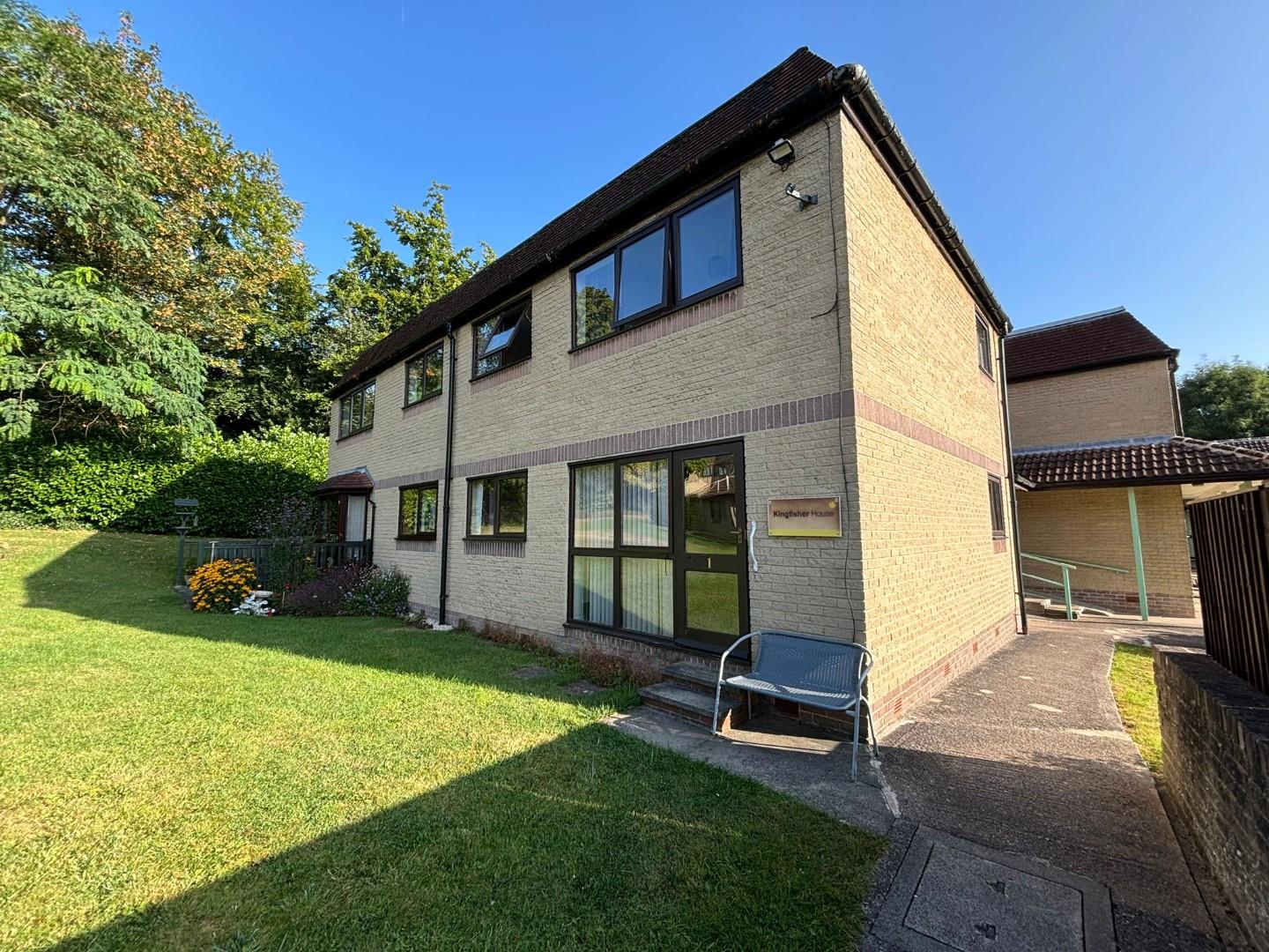 1 bedroom Apartment Let
