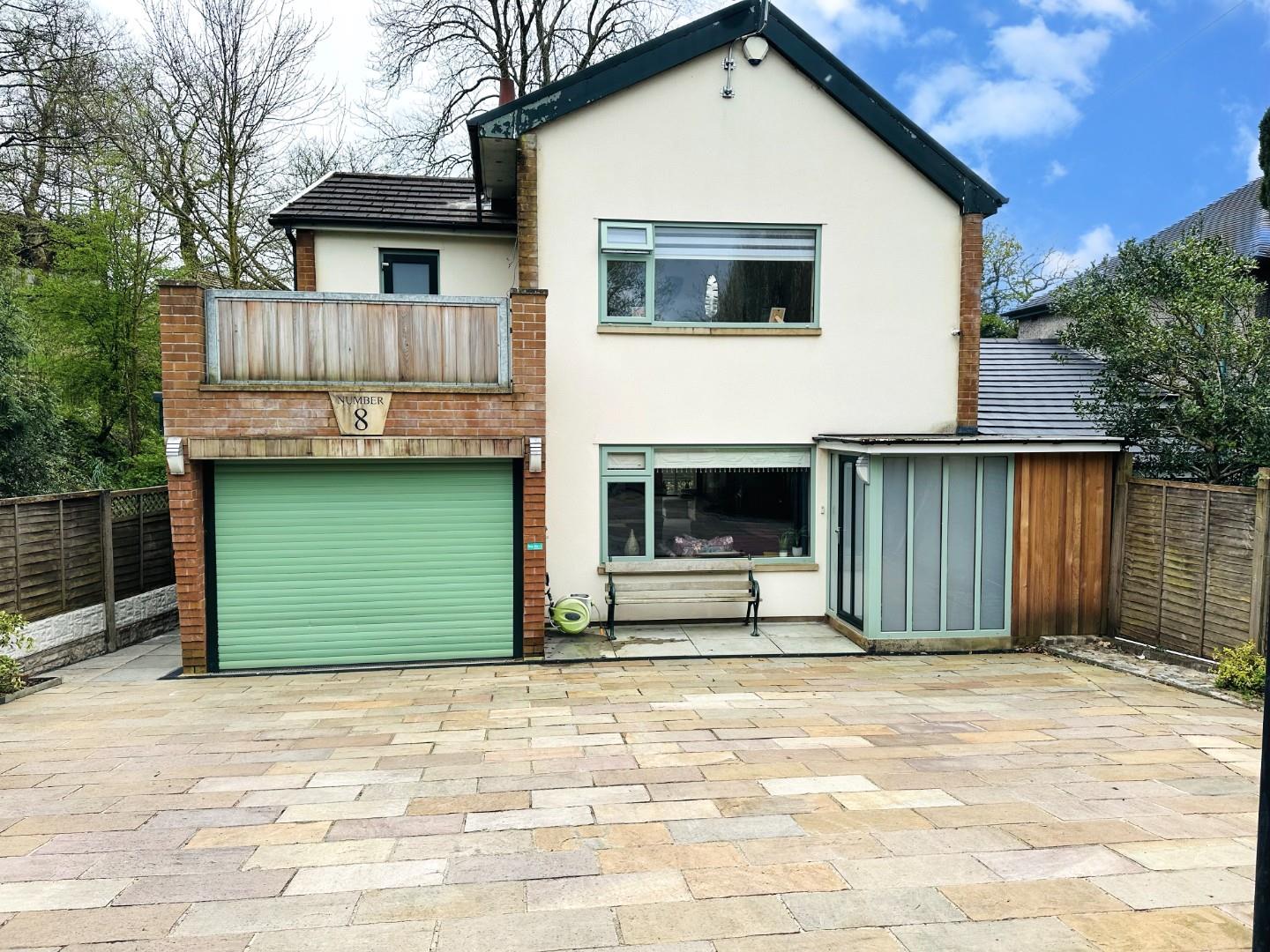 3 bedroom Detached SSTC