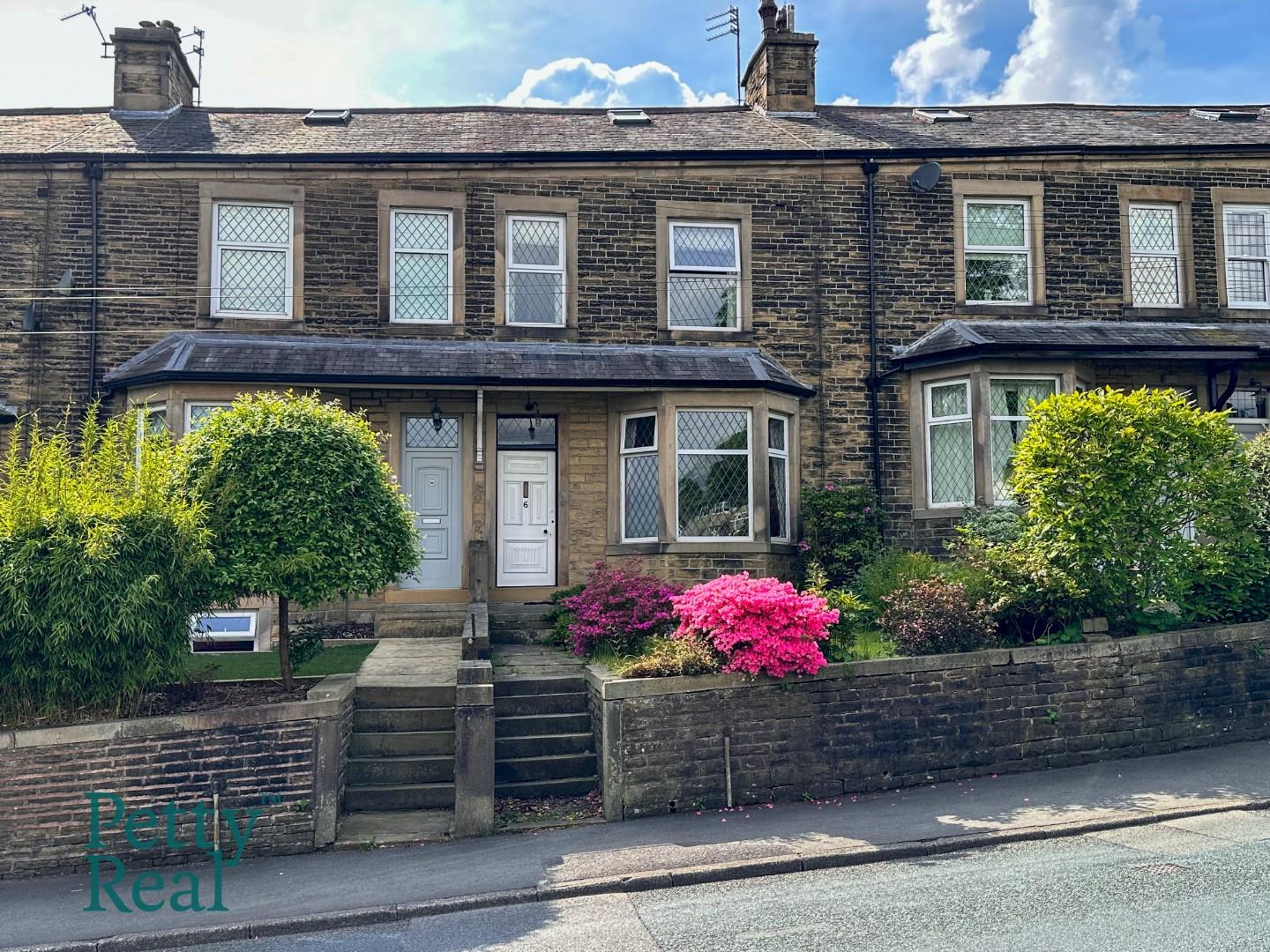 4 bedroom Terraced For Sale