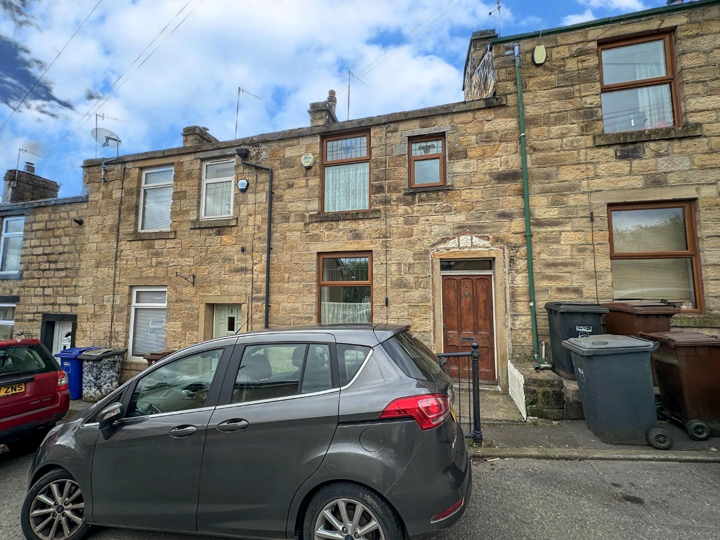 2 bedroom Terraced For Sale