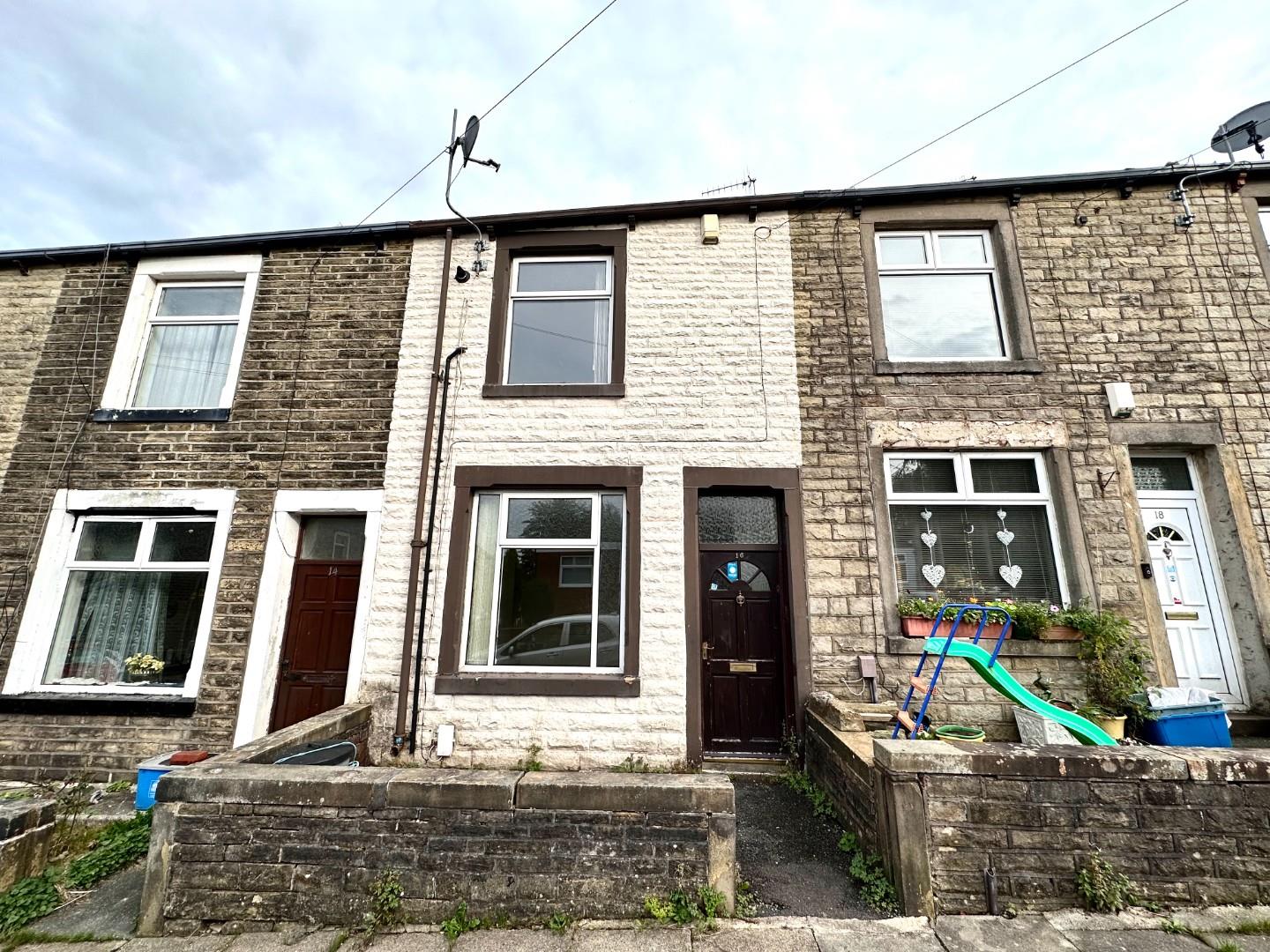 2 bedroom Terraced Let Agreed