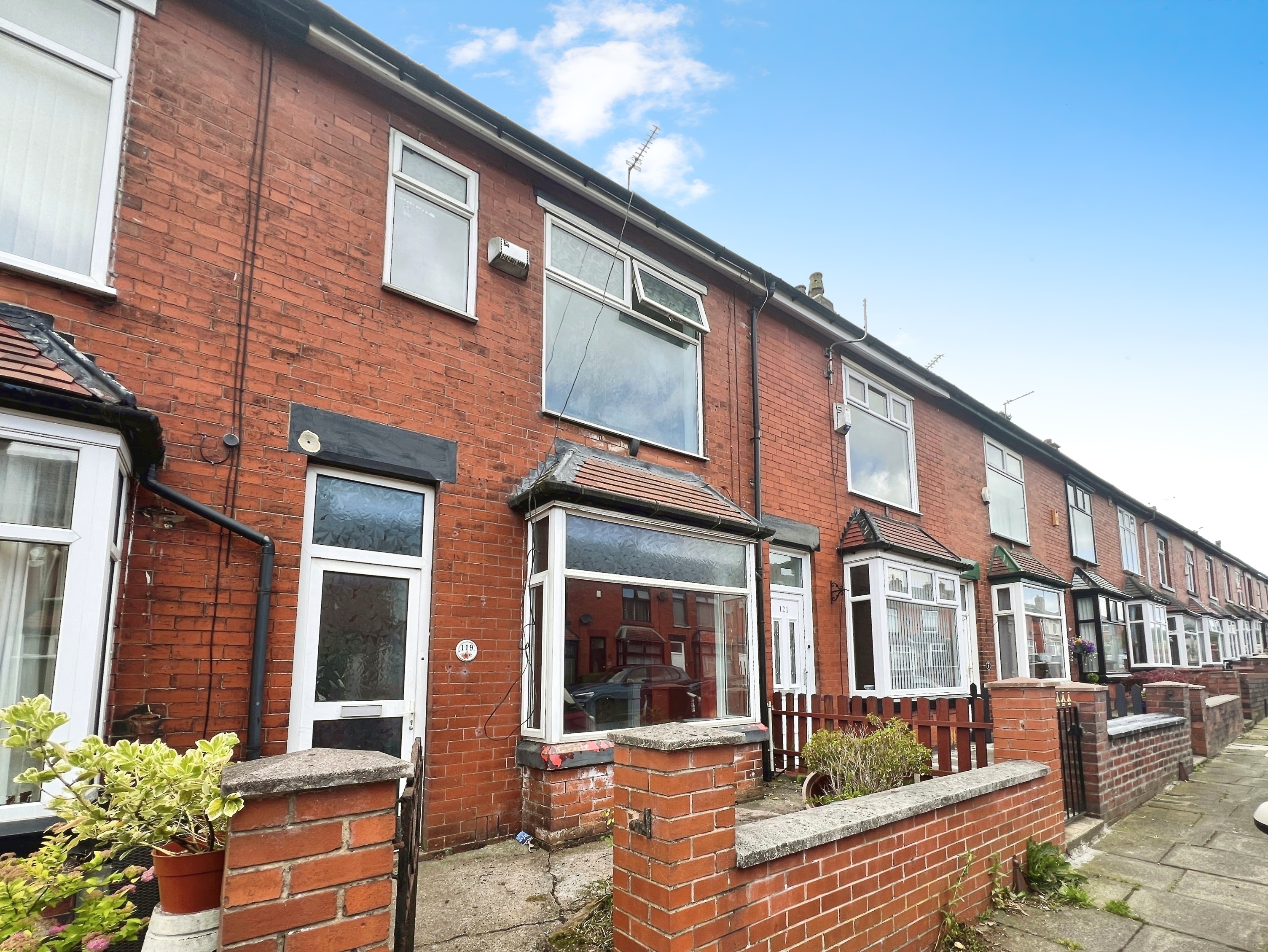 3 bedroom House For Sale