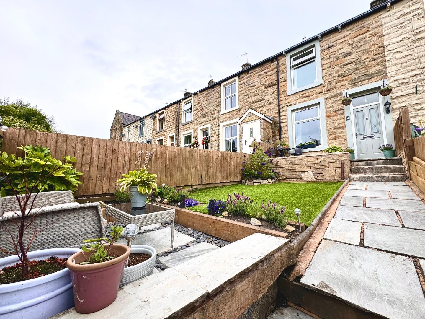 2 bedroom Terraced SSTC