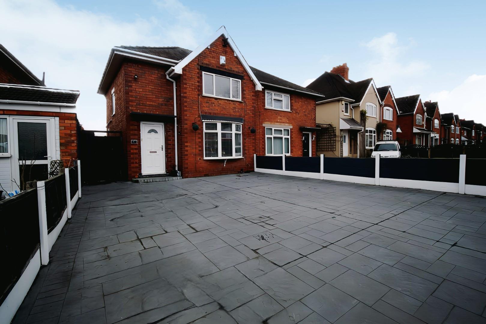 2 bedroom Semi-Detached House For Sale