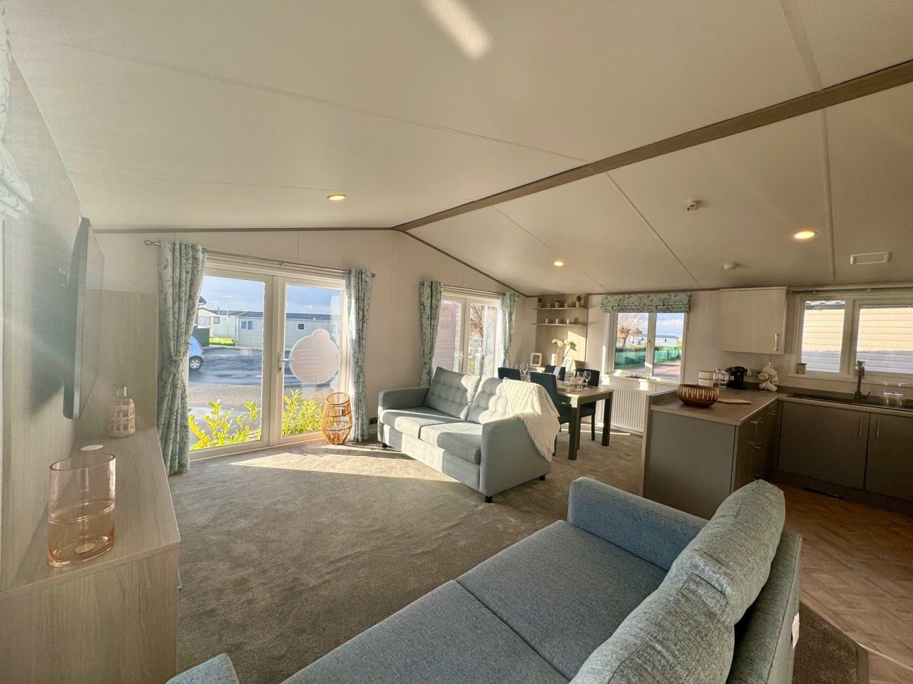3 bedroom Lodge For Sale
