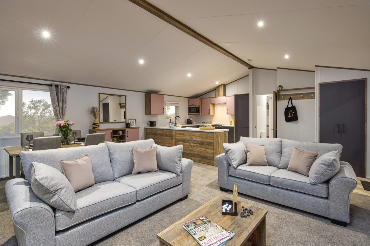 2 bedroom Lodge For Sale