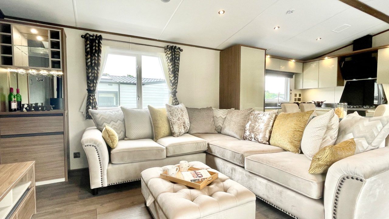 2 bedroom Lodge For Sale