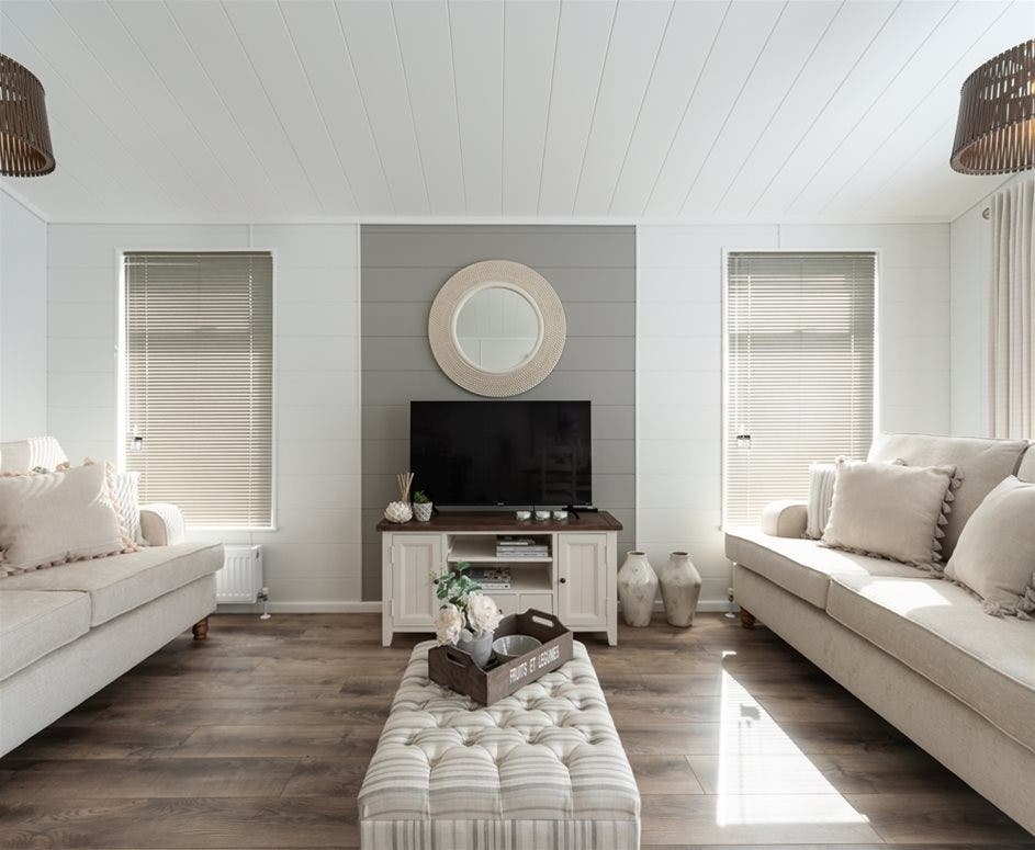 2 bedroom Lodge For Sale
