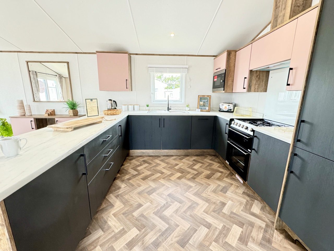 2 bedroom Lodge For Sale