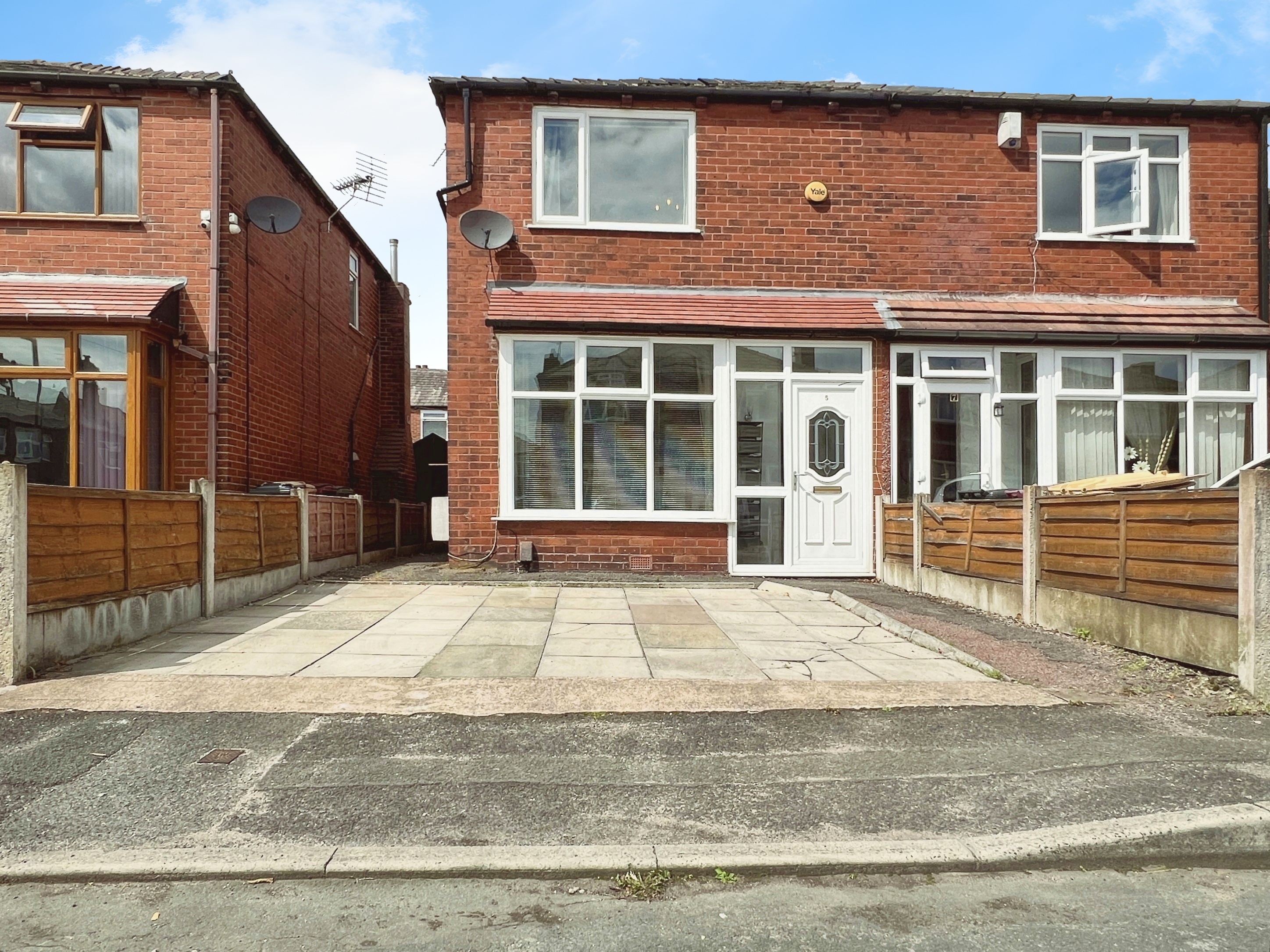 2 bedroom House (unspecified) SSTC