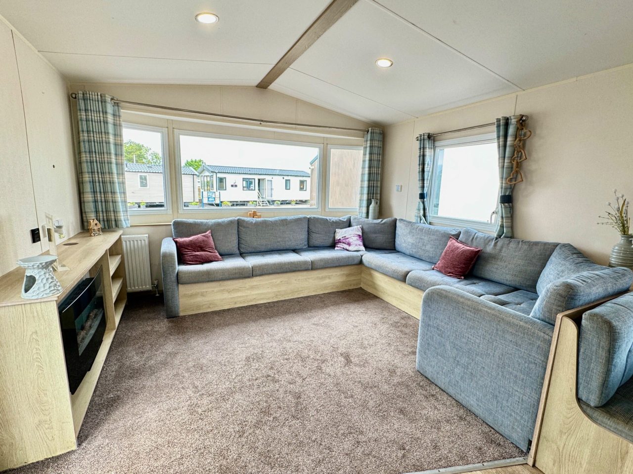 3 bedroom Static Home For Sale