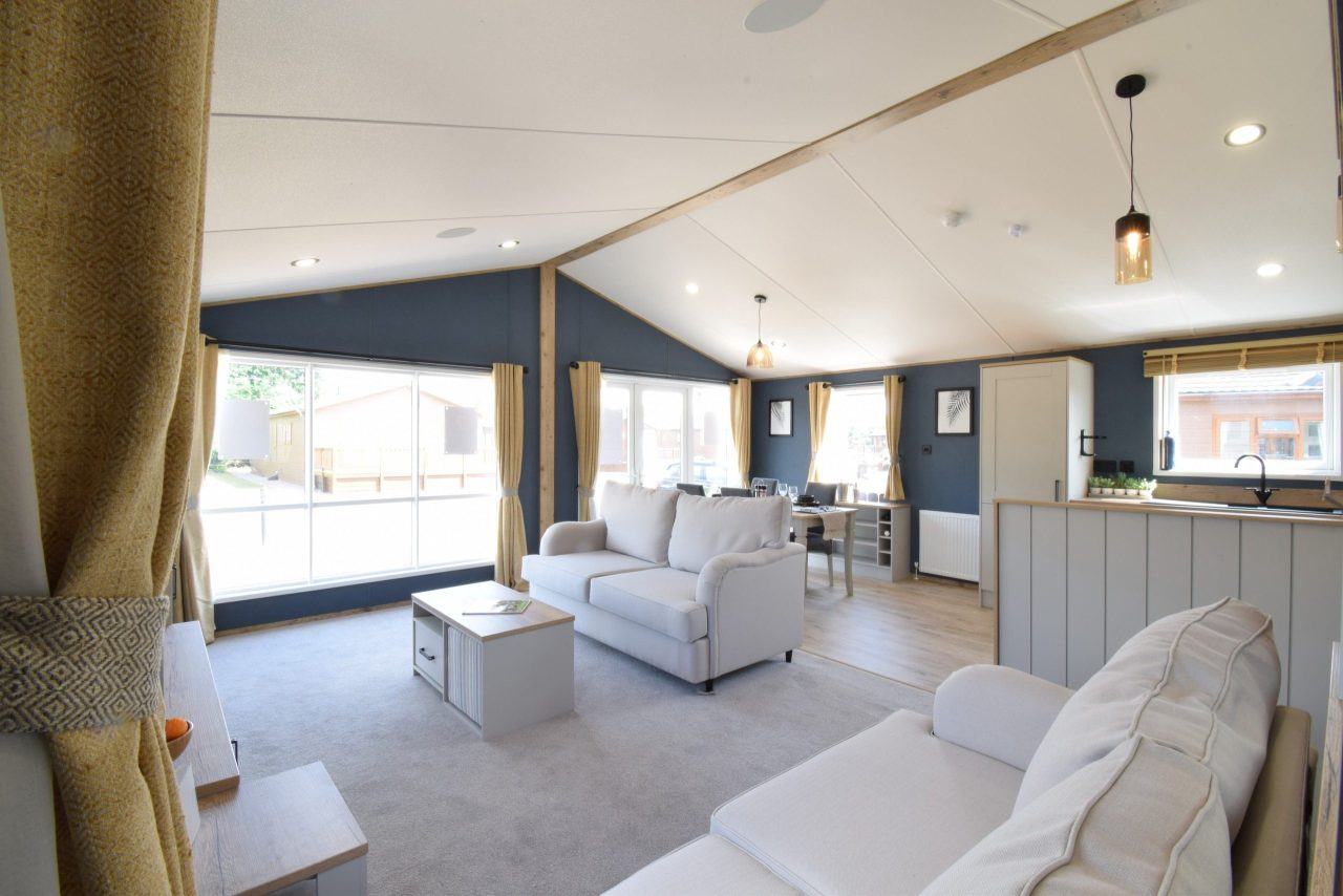 2 bedroom Lodge For Sale
