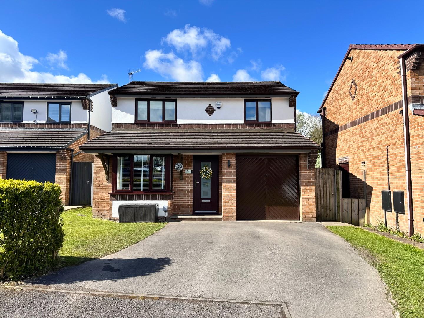 3 bedroom Detached SSTC